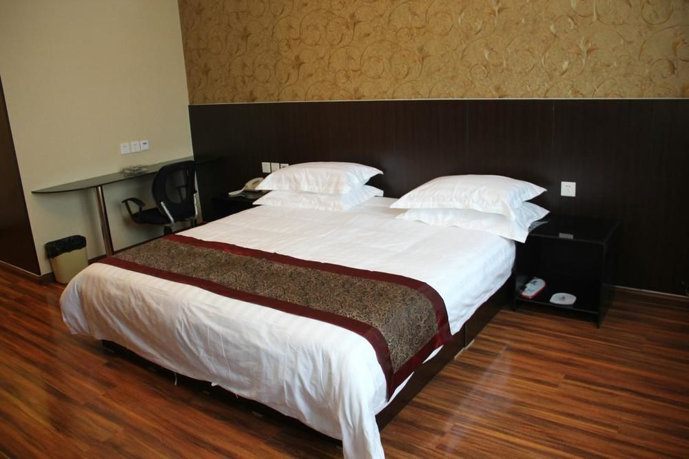 Super 8 Hotel Jinan Exterior foto